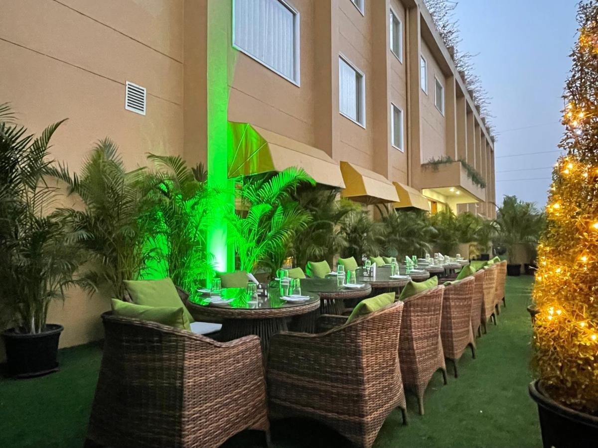 The Lalita Grand Mathura- Vrindavan Exterior photo